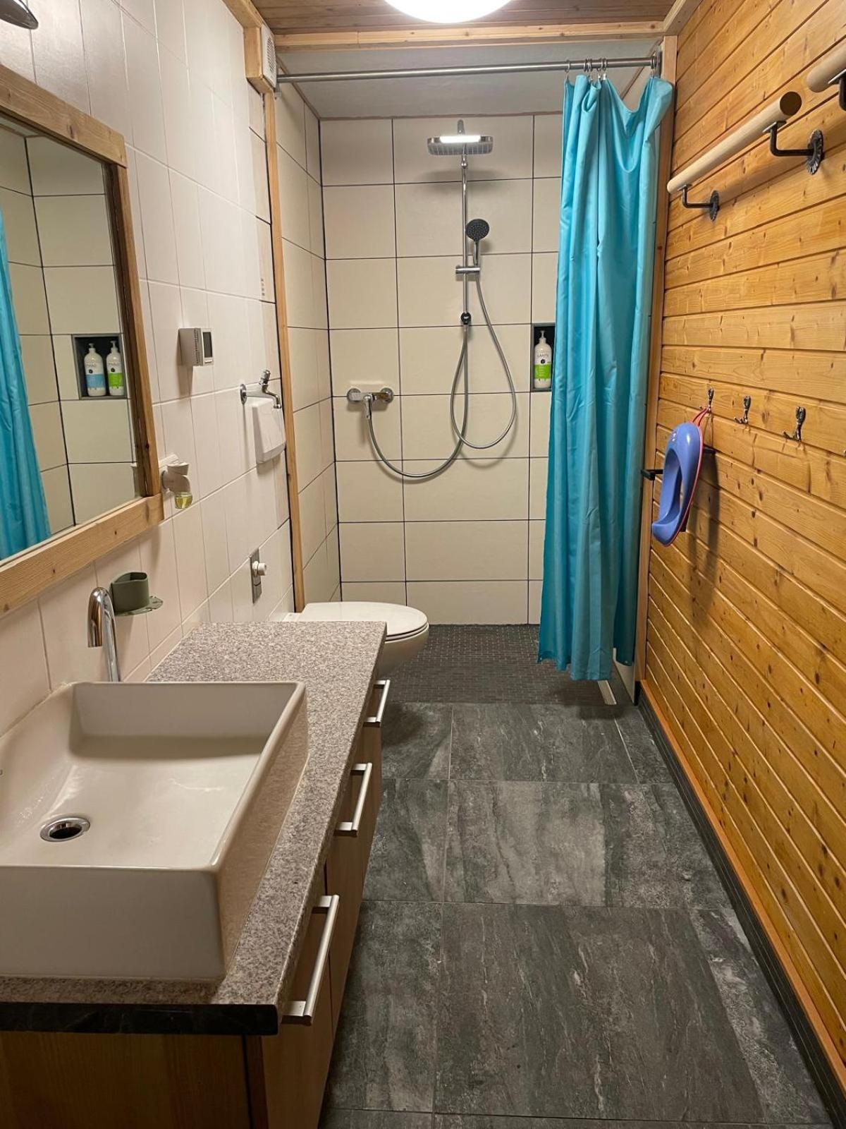 Upcycling Appartement Fischl - Nachhaltig Und Kreativ Wohnen Fuer Gross Und Klein Jenbach Exterior photo